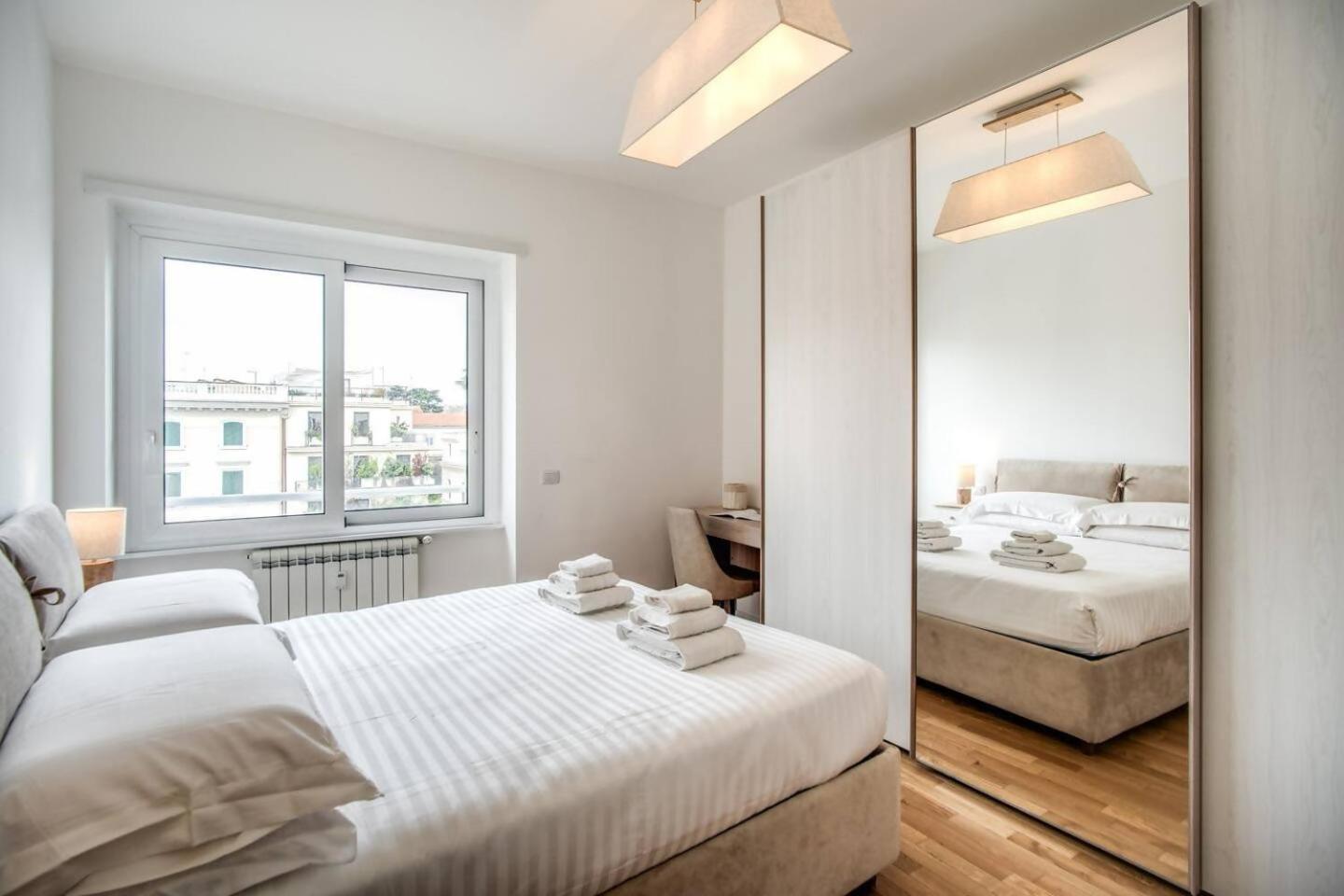 Naos Suite Close Popolo Square Rome Bagian luar foto